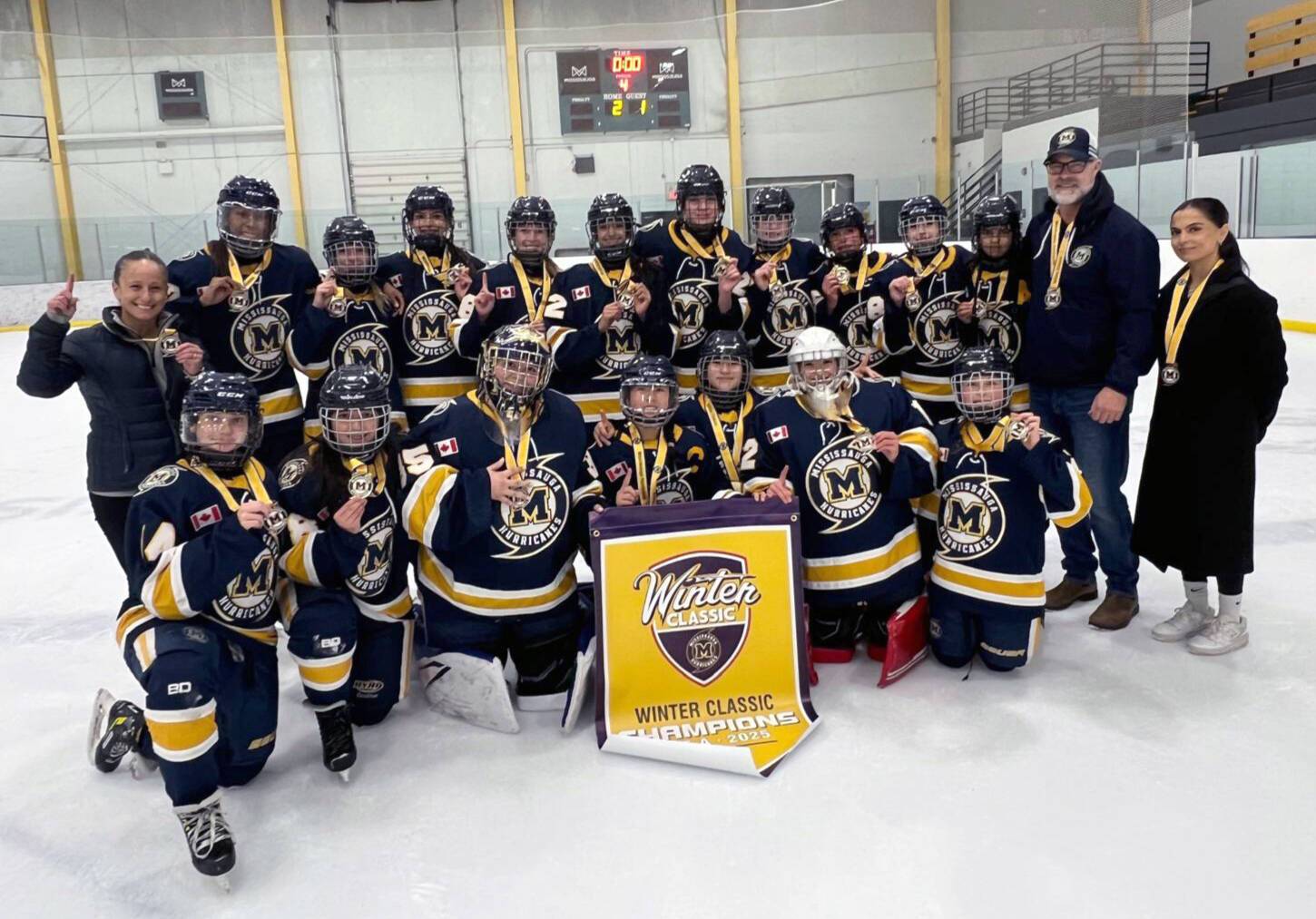 U15ADalzell-GOLD-MGHLWinterClassic-112325.jpg